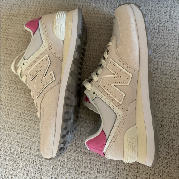 New Balance 574 Women’s Size 6 - Picture 6 of 6